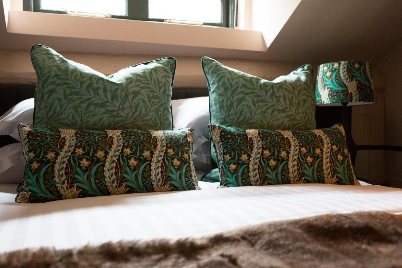 Mason'S Arms Hotel Bowland Bridge Екстериор снимка
