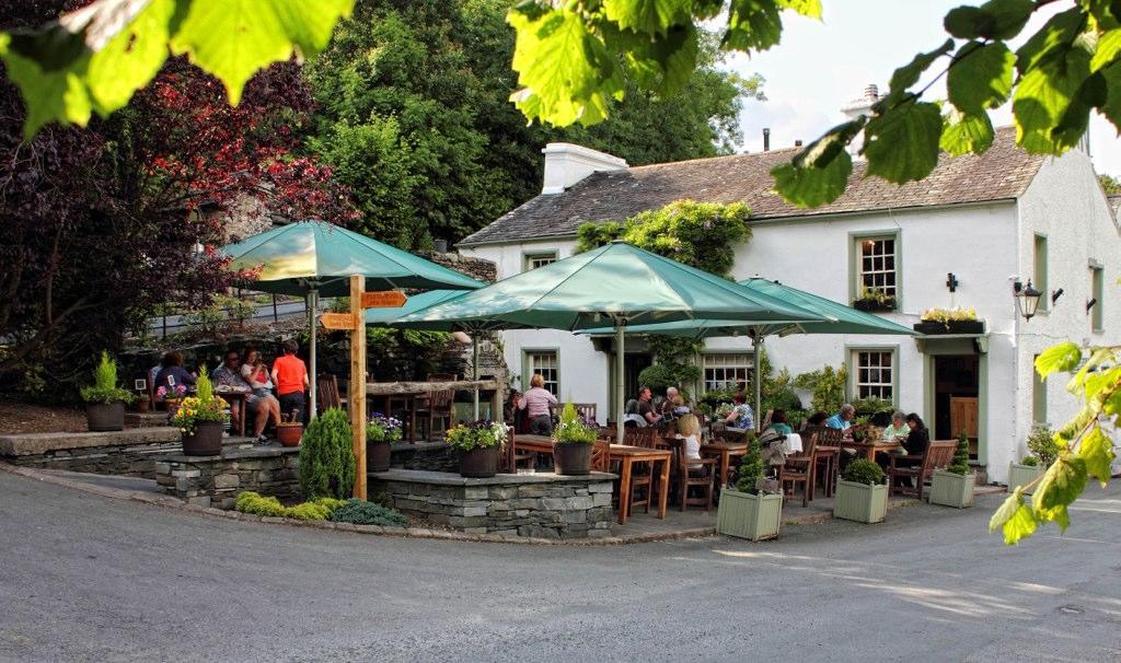 Mason'S Arms Hotel Bowland Bridge Екстериор снимка