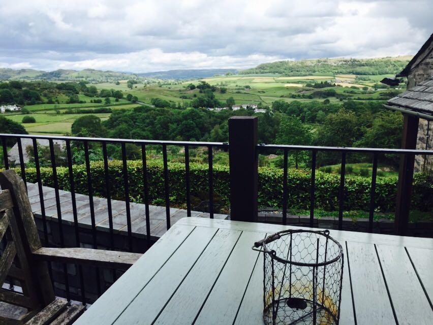 Mason'S Arms Hotel Bowland Bridge Екстериор снимка